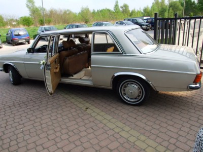 Mercedes w114 lang 7.JPG