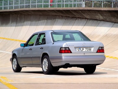 autowp.ru_mercedes-benz_e220_2.jpg