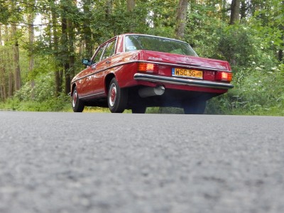 Mercedes w115 240D 3.0.JPG