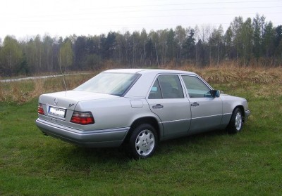 C12726268_3.jpg